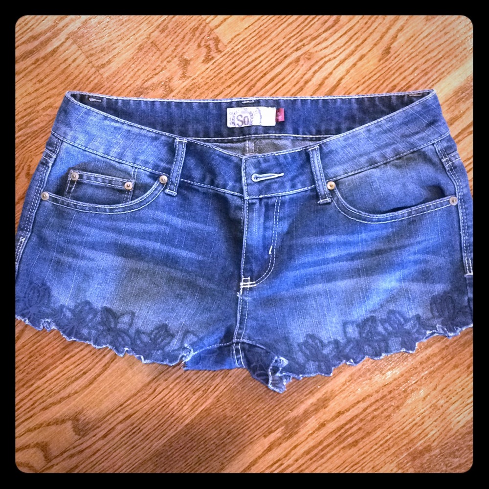 SO size 9 jeans shorts